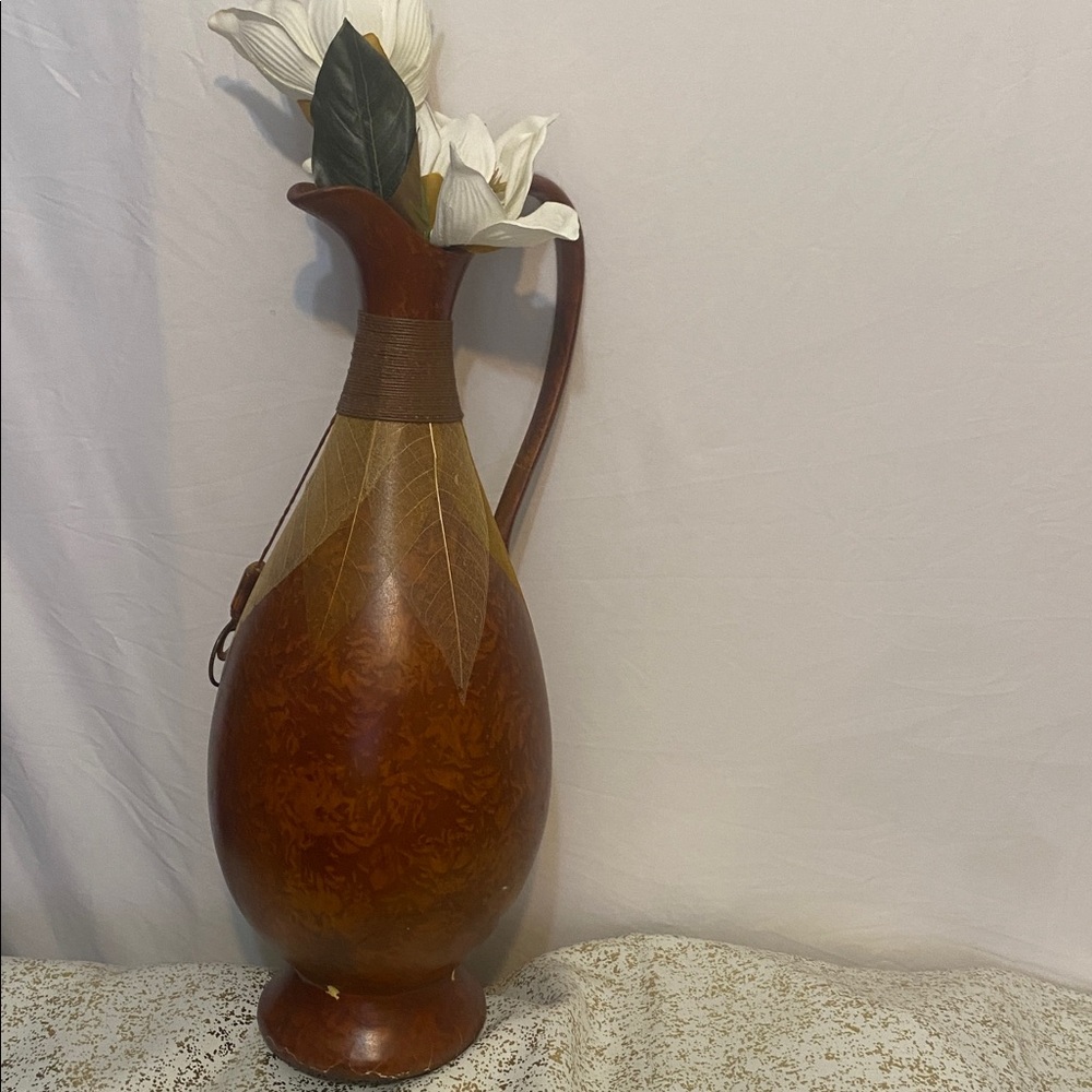 Vintage Artisan Leaf-Patterned Brown Vase